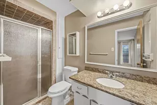 8834 Sandstone St, Houston, TX 77036 - Photo 15