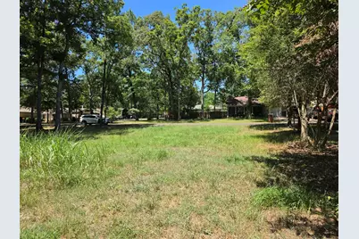 288 Apple Valley Drive, Panorama Village, TX 77304 - Photo 1