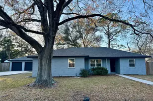 2406 Lynn Dr, Pearland, TX 77581 - Photo 5