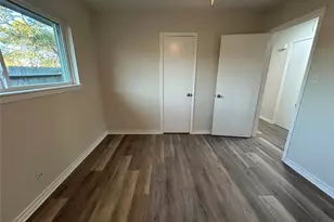 2406 Lynn Dr, Pearland, TX 77581 - Photo 13