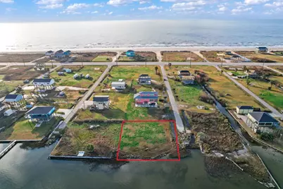 1050 N Margaret Road, Gilchrist, TX 77617 - Photo 3