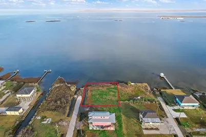 1050 N Margaret Road, Gilchrist, TX 77617 - Photo 7