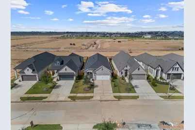 2858 Orange Leaf Drive, Fulshear, TX 77423 - Photo 3