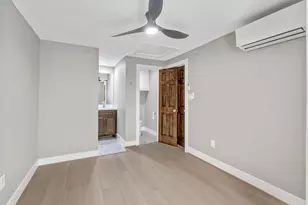 430 N Hutcheson St, Houston, TX 77003 - Photo 7