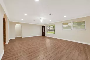 1407 Avenue I, Houston, TX 77587 - Photo 7