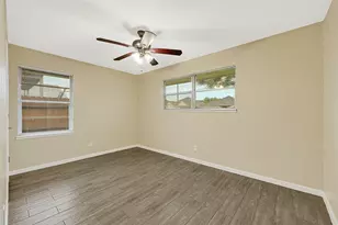 1407 Avenue I, Houston, TX 77587 - Photo 9