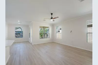 199 W Lilac Ridge Place, Conroe, TX 77384 - Photo 13