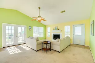 118 Lindrose St, Freeport, TX 77541 - Photo 5