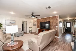 4427 Co Rd 382, Louise, TX 77455 - Photo 15