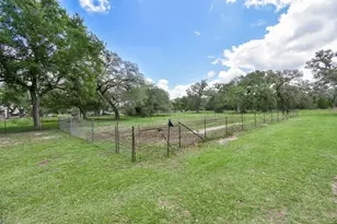 4427 Co Rd 382, Louise, TX 77455 - Photo 37