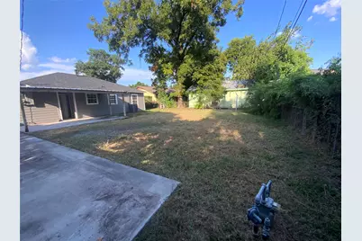 610 Fostoria Lane, Houston, TX 77076 - Photo 27