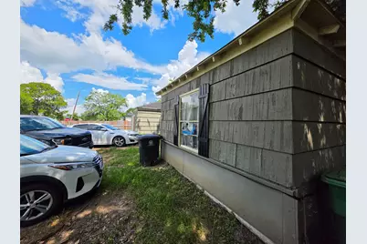 6107 Beldart Street, Houston, TX 77033 - Photo 3