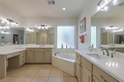 8 Fairfield Drive, Montgomery, TX 77356 - Photo 17