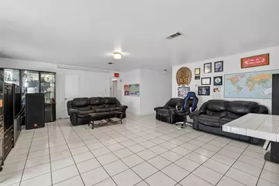 9002 Bunny Run Drive, Houston, TX 77088 - Photo 5