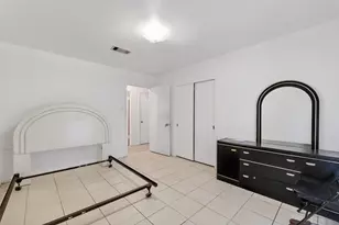 9002 Bunny Run Dr, Houston, TX 77088 - Photo 9