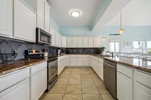 4015 War Chest Ct, Galveston, TX 77554 - Photo 15