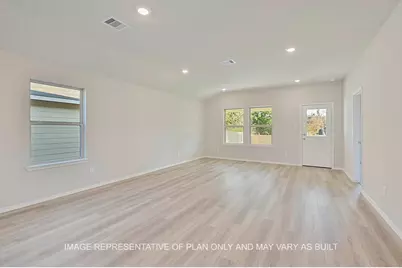 1717 San Jacinto Dr, Brenham, TX 77833 - Photo 5