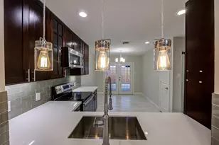 1917 Augusta Dr Dr, Houston, TX 77057 - Photo 5