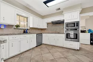 660 Stonewall Jackson Dr, Conroe, TX 77302 - Photo 13