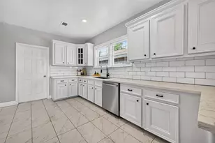 4401 Hain St, Houston, TX 77009 - Photo 9