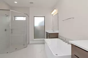 6725 Hillside View Ln, League City, TX 77546 - Photo 9