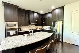 27 Jonquil Pl, Tomball, TX 77375 - Photo 9