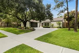 12203 Meadow Lake Dr, Houston, TX 77077 - Photo 1
