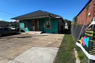 304 Lockwood Dr, Houston, TX 77011 - Photo 3