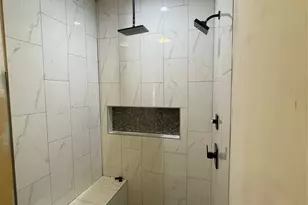 304 Lockwood Dr, Houston, TX 77011 - Photo 25