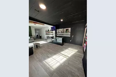 304 Lockwood Drive, Houston, TX 77011 - Photo 9