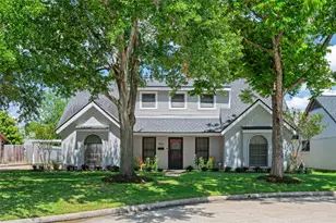 1906 Spillers Ln, Houston, TX 77043 - Photo 1