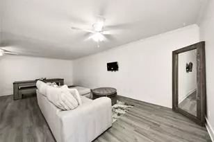 3131 Cummins St, Houston, TX 77027 - Photo 11
