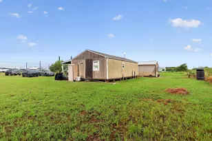 170 Clam Dr, Palacios, TX 77465 - Photo 3