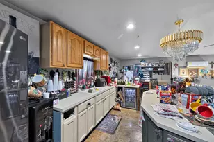 170 Clam Dr, Palacios, TX 77465 - Photo 11