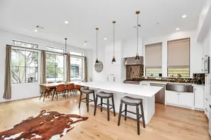 2303 Yupon St, Houston, TX 77006 - Photo 17