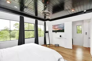 2303 Yupon St, Houston, TX 77006 - Photo 29