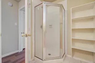 4602 Schiller Park Ln, Sugar Land, TX 77479 - Photo 41