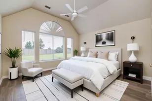 4602 Schiller Park Ln, Sugar Land, TX 77479 - Photo 9
