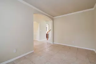 4602 Schiller Park Ln, Sugar Land, TX 77479 - Photo 9