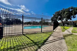 12400 Brookglade Circle, Houston, TX 77099 - Photo 17