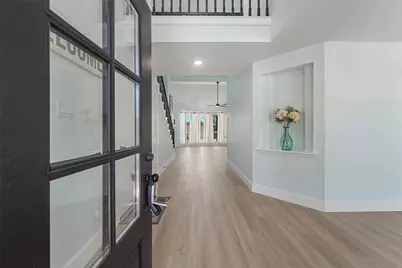 5703 Ashbury Trails Court, Sugar Land, TX 77479 - Photo 9