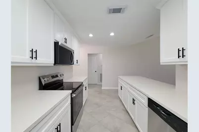 4427 Algernon Drive, Spring, TX 77373 - Photo 9