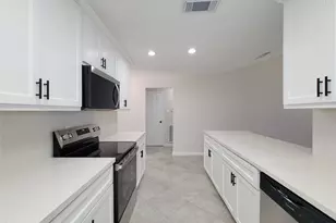 4427 Algernon Dr, Spring, TX 77373 - Photo 9