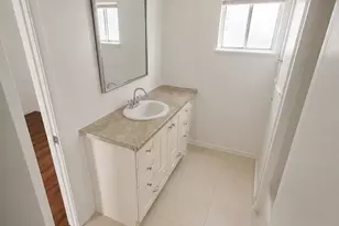 2414 Mimosa Dr, Houston, TX 77019 - Photo 7
