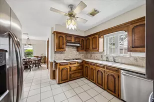 13515 Westport Ln, Houston, TX 77079 - Photo 9