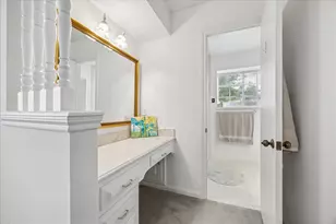 13515 Westport Ln, Houston, TX 77079 - Photo 17