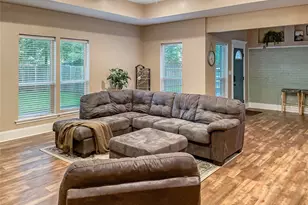 2206 Chasse Bend St, Orange, TX 77632 - Photo 11