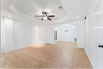 3831 Pintan Lane, Houston, TX 77014 - Photo 3