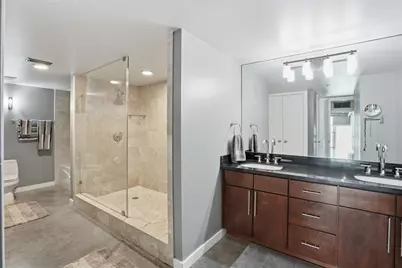 2000 Bagby Street #9422, Houston, TX 77002 - Photo 11