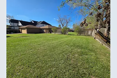 8922 Carousel Lane, Houston, TX 77080 - Photo 7